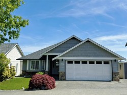 2596 Crystalview Dr Langford, BC V9B 6M9