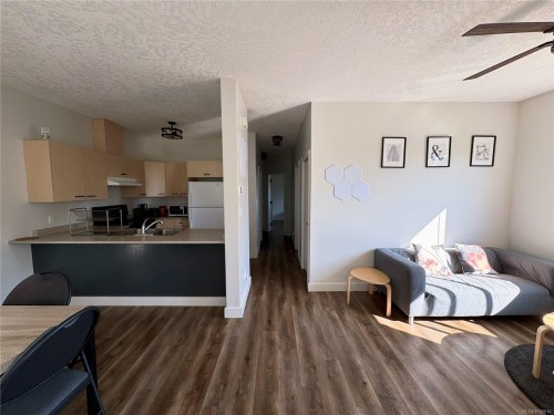 2596 Crystalview Dr, Langford, BC 