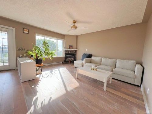 2596 Crystalview Dr, Langford, BC 