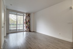 Salon - 
