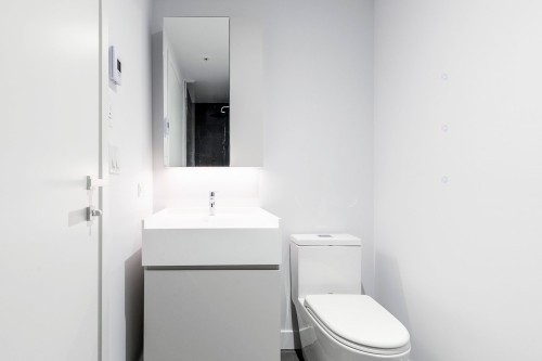 Bathroom - 3313-1205 Place Phillips, Montréal (Ville-Marie), QC - Indoor Photo Showing Bathroom