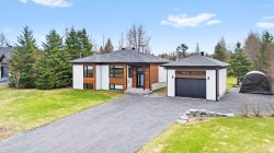 138 Rue de Calais  Shannon, QC G3S 1M8