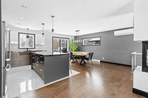 Cuisine - 138 Rue De Calais, Shannon, QC - Indoor Photo Showing Kitchen With Upgraded Kitchen