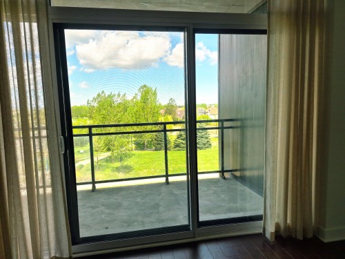 Balcon - 515-5905 Boul. Du Quartier, Brossard, QC 