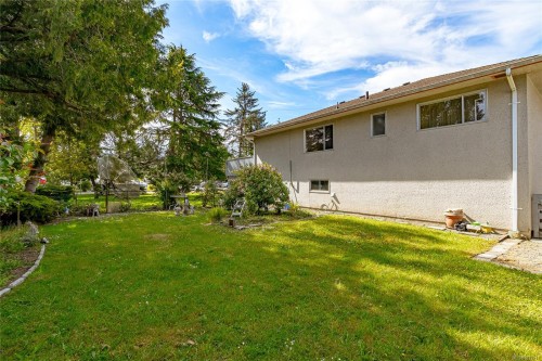 14 Kingham Pl, View Royal, BC 