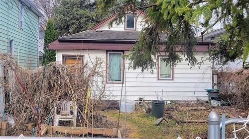 781 Valour Rd, Winnipeg, MB 