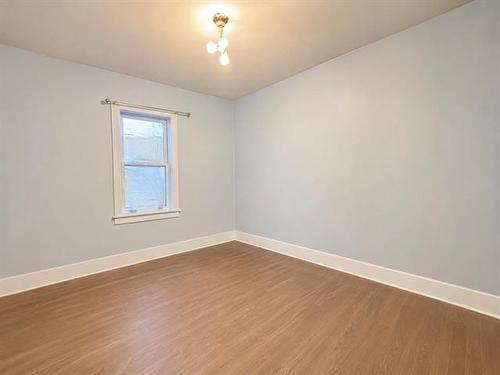 431 College Ave, Winnipeg, MB 