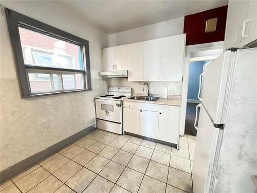 431 College Ave, Winnipeg, MB 
