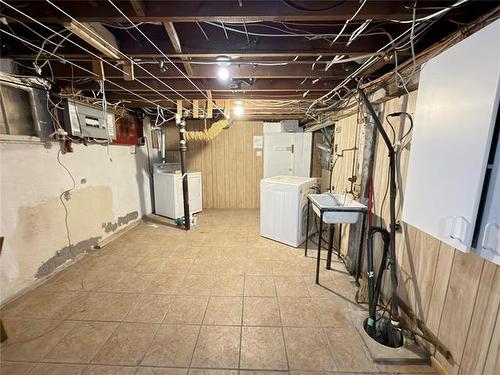 431 College Ave, Winnipeg, MB 