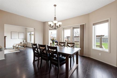 299 Oak Lawn Rd, Winnipeg, MB 