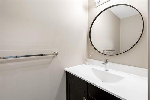 299 Oak Lawn Rd, Winnipeg, MB 