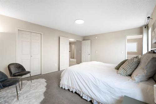 299 Oak Lawn Rd, Winnipeg, MB 