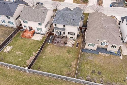 299 Oak Lawn Rd, Winnipeg, MB 
