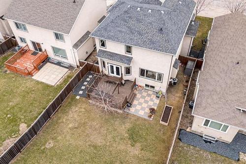 299 Oak Lawn Rd, Winnipeg, MB 