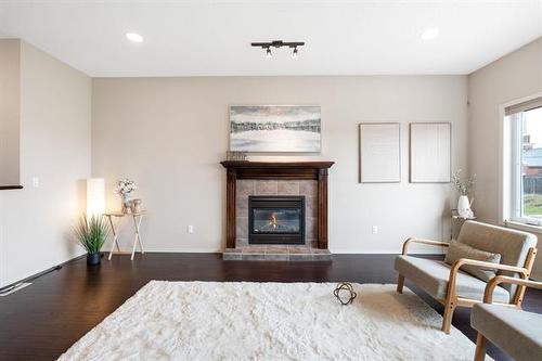 299 Oak Lawn Rd, Winnipeg, MB 