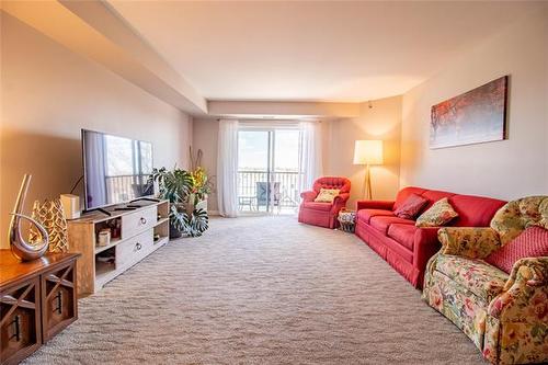 403-700 Allegheny Dr, Winnipeg, MB 