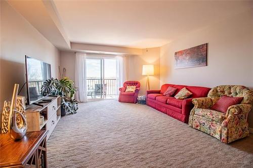 403-700 Allegheny Dr, Winnipeg, MB 
