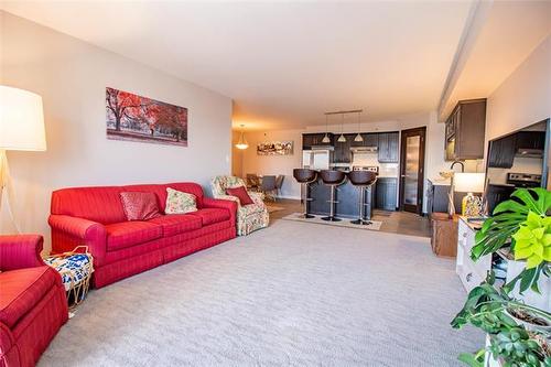 403-700 Allegheny Dr, Winnipeg, MB 