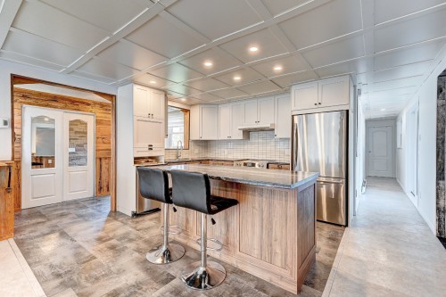 Cuisine - 1330 Ch. Fournier, Acton Vale, QC - Indoor Photo Showing Kitchen With Upgraded Kitchen