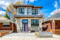 850 Cosburn Avenue Toronto, ON M4C 2W2