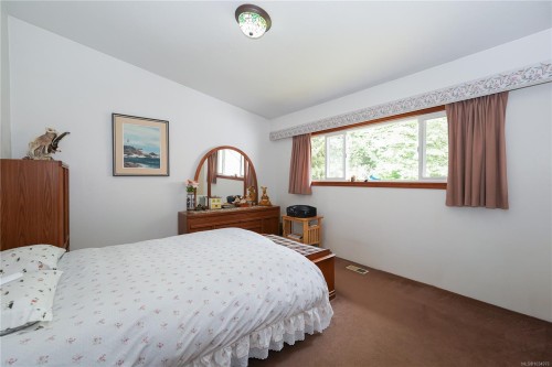 8647 Sweeney Rd, Chemainus, BC 