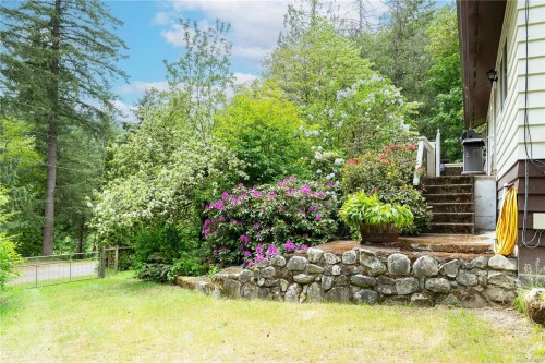 8647 Sweeney Rd, Chemainus, BC 