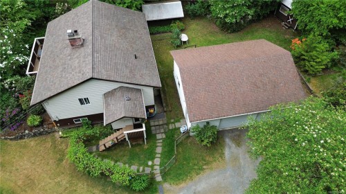 8647 Sweeney Rd, Chemainus, BC 