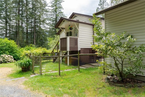 8647 Sweeney Rd, Chemainus, BC 