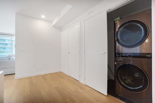Laundry - 903-3665 Av. Jean-Béraud, Laval (Chomedey), QC - Indoor Photo Showing Laundry Room