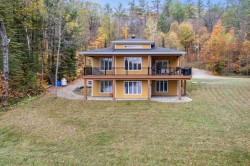 582 Ch. du Lac-Beauclair  Pontiac, QC J0X 2W0