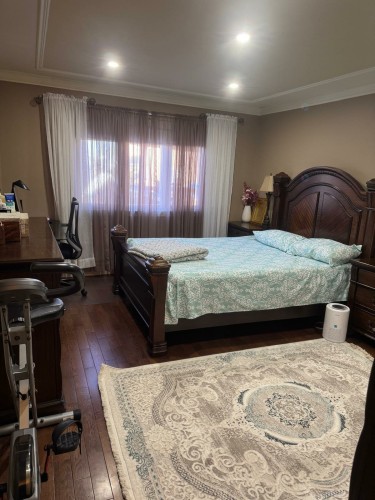 Master Bedroom - 22 Rue Maisonneuve, Dollard-Des-Ormeaux, QC - Indoor Photo Showing Bedroom