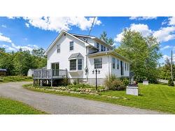 496 rue Principale  Pointe-Verte, NB E8J 2Z6