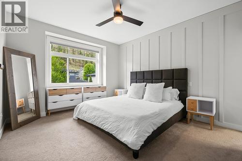 21 Forest Edge Drive, Kelowna, BC - Indoor Photo Showing Bedroom