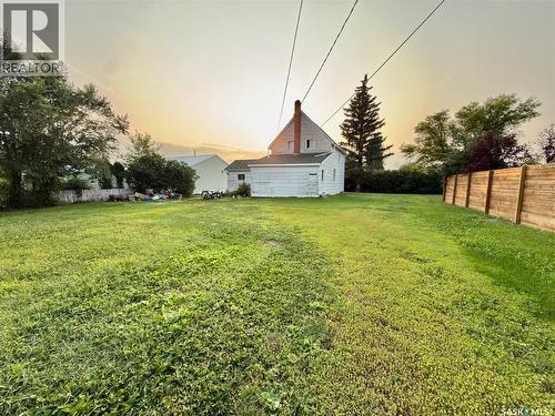313 Grant Avenue, Hanley, SK - Outdoor