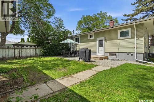 4805 7Th Avenue, Regina, SK - Outdoor