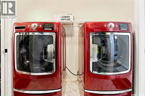 8607 Wascana Gardens Lane, Regina, SK - Indoor Photo Showing Laundry Room
