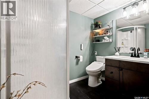 8607 Wascana Gardens Lane, Regina, SK - Indoor Photo Showing Bathroom
