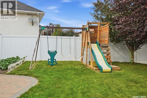 8607 Wascana Gardens Lane, Regina, SK - Outdoor