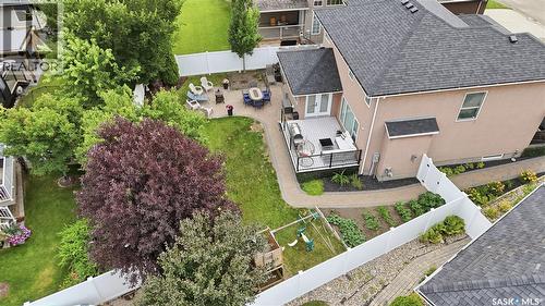 8607 Wascana Gardens Lane, Regina, SK - Outdoor