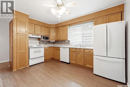 273 Angus Street, Regina, SK - Indoor Photo Showing Kitchen