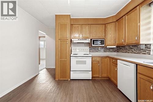 273 Angus Street, Regina, SK - Indoor Photo Showing Kitchen