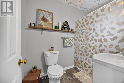 1 Britton Drive, St. Thomas, ON - Indoor Photo Showing Bathroom