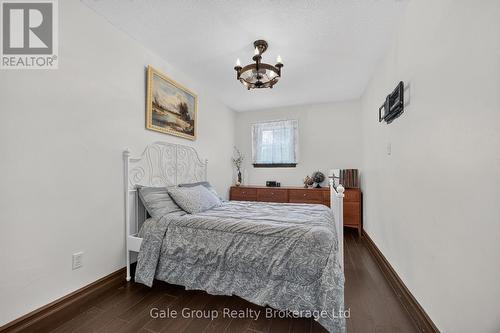 1 Britton Drive, St. Thomas, ON - Indoor Photo Showing Bedroom