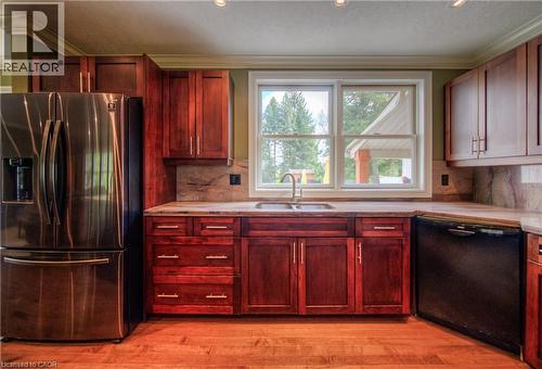 145 Riverbank Drive, Cambridge, ON - Indoor Photo Showing Kitchen With Double Sink