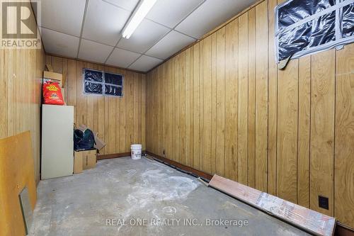 155 Victoria Avenue N, Hamilton, ON - Indoor