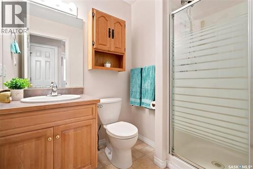 3291 Thames Crescent E, Regina, SK - Indoor Photo Showing Bathroom
