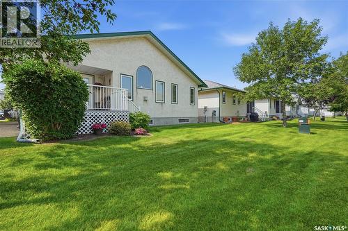 3291 Thames Crescent E, Regina, SK - Outdoor With Deck Patio Veranda