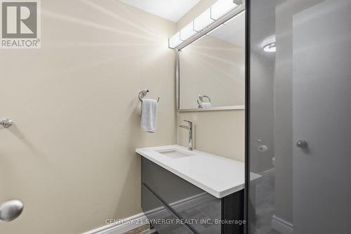 main bathroom - 417 Sandhamn Private, Ottawa, ON - Indoor Photo Showing Bathroom