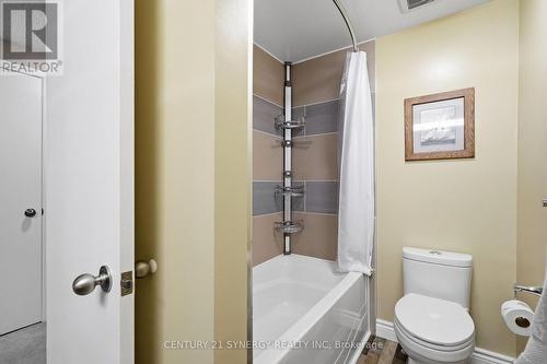 main bathroom - 417 Sandhamn Private, Ottawa, ON - Indoor Photo Showing Bathroom