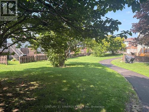 Yard - 417 Sandhamn Private, Ottawa, ON - Outdoor